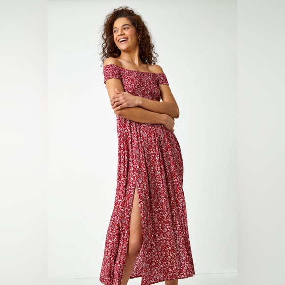 Dresses & Skirts - FLORAL DRESS